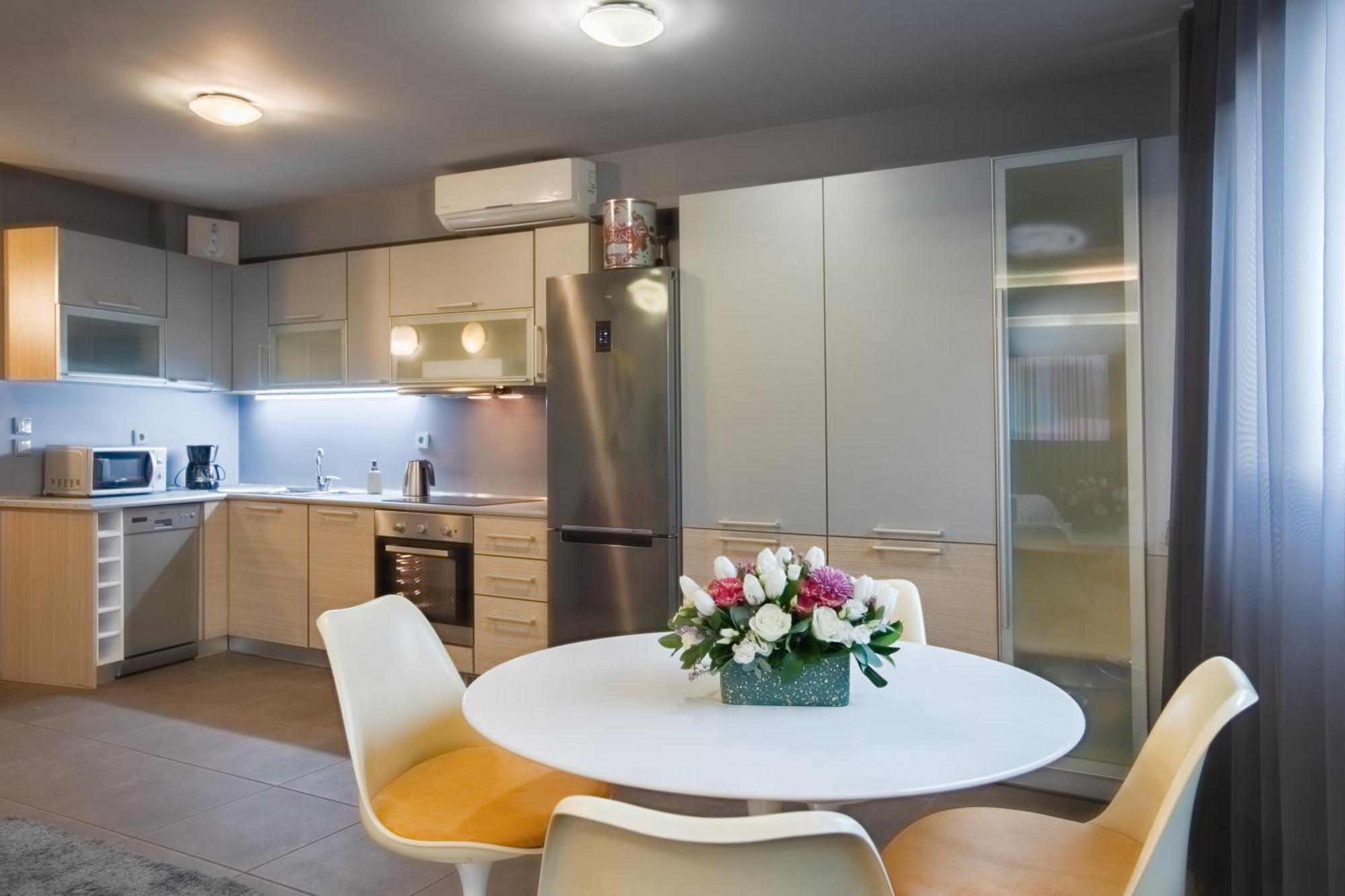 Boutique Apartment In Athens Center Екстериор снимка